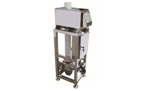 Free fall metal detector